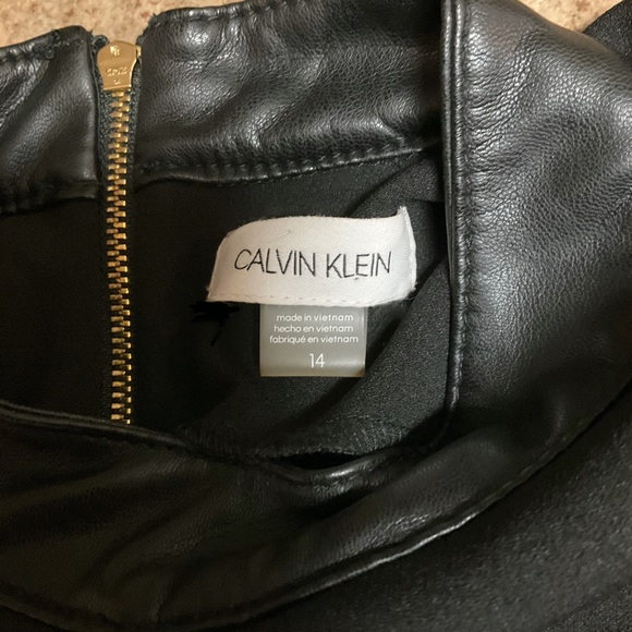 Calvin Klein Black Sleeveless Gold Zipper Dress Size 14 NWOT - Picture 3 of 5